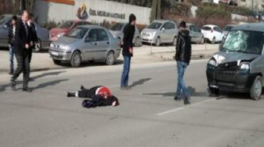 Karab&uuml;k&rsquo;te Trafik Kazası: 1 &Ouml;l&uuml;
