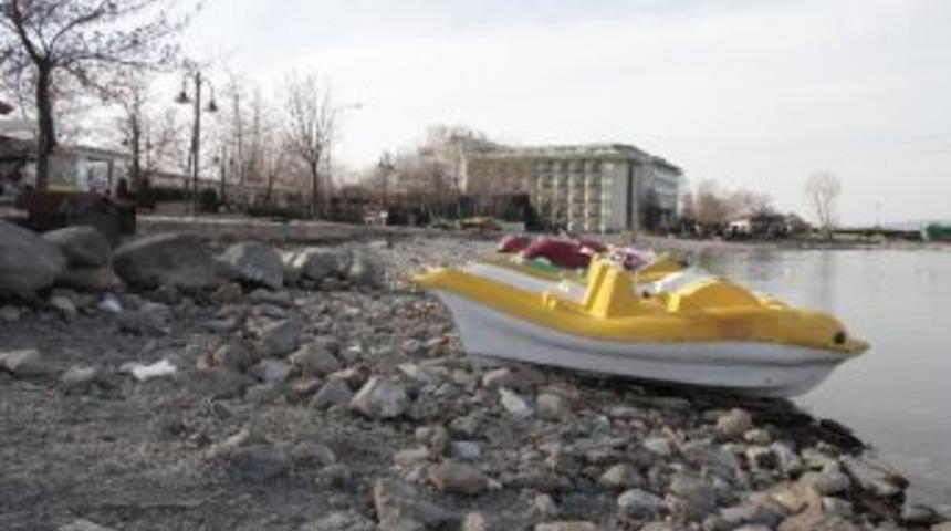 (&ouml;zel Haber) Sapanca G&ouml;l&uuml; Geri D&ouml;n&uuml;ş&uuml; Olmayan Sınıra Ulaştı