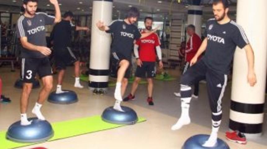 Beşiktaş, Trabzonspor Ma&ccedil;ı Hazırlıklarını S&uuml;rd&uuml;r&uuml;yor