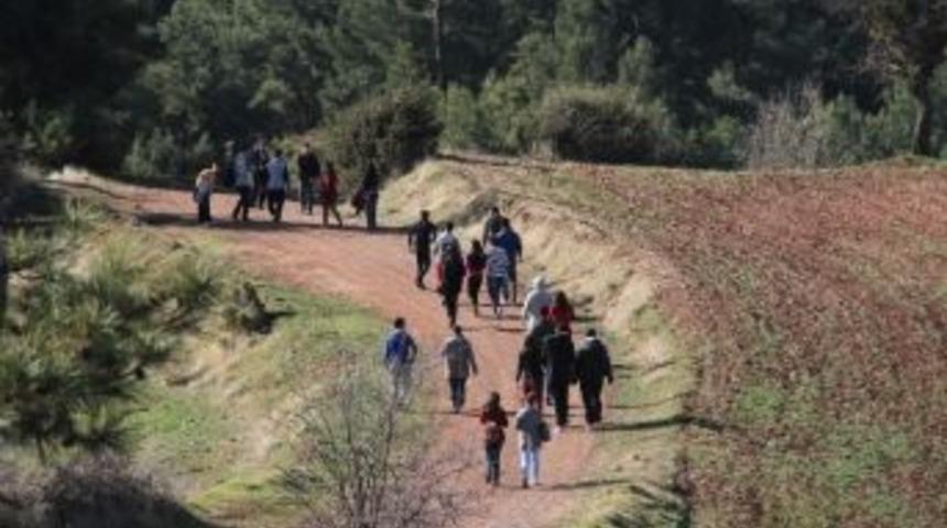 Gen&ccedil; Denizlililer Doğa Y&uuml;r&uuml;y&uuml;ş&uuml; Yaptı