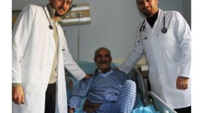 Van&rsquo;da İlk Defa Hasta Uyutulmadan Mide Kanseri Ameliyatı A Ger&ccedil;ekleşti
