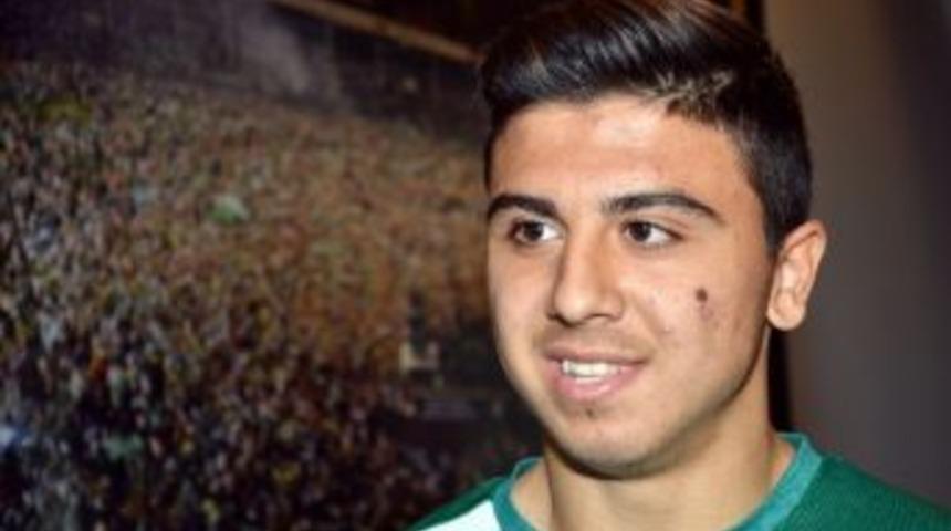 Bursaspor, Ozan Tufan İle S&ouml;zleşme Yeniledi