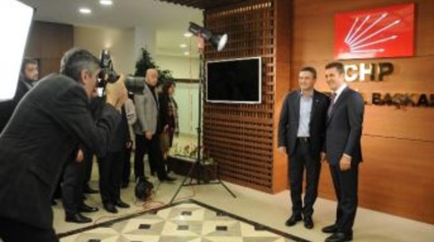 Chp İstanbul Adayları Objektif Karşısına Ge&ccedil;ti