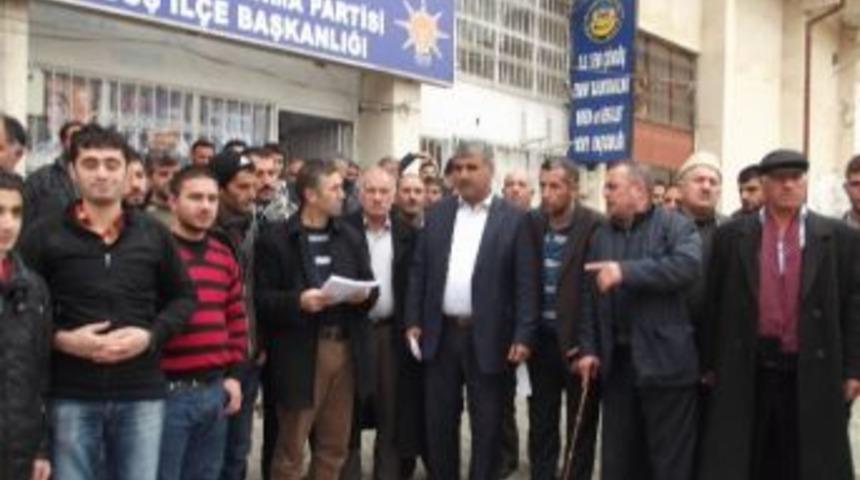 Ak Parti&rsquo;de Toplu İstifa