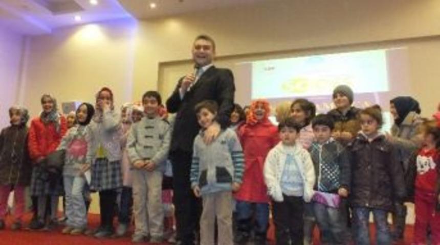 Van İl M&uuml;ft&uuml;l&uuml;ğ&uuml;&rsquo;nden &ldquo;erdemli Kadından Erdemli Topluma&rdquo; Konulu Konferans