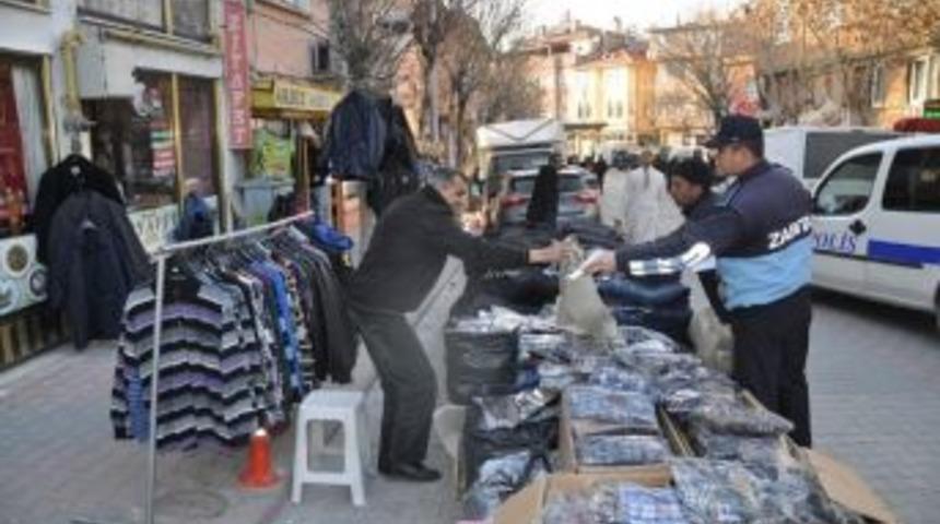 Zabıta Ekipleri Halk Pazarını Denetledi