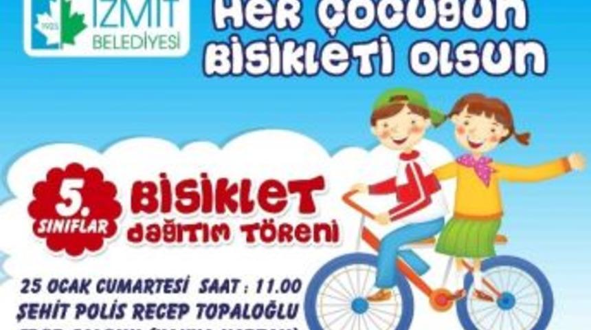 İzmit Belediyesi &Ouml;ğrenciler Bisiklet Dağıtmaya Devam Ediyor