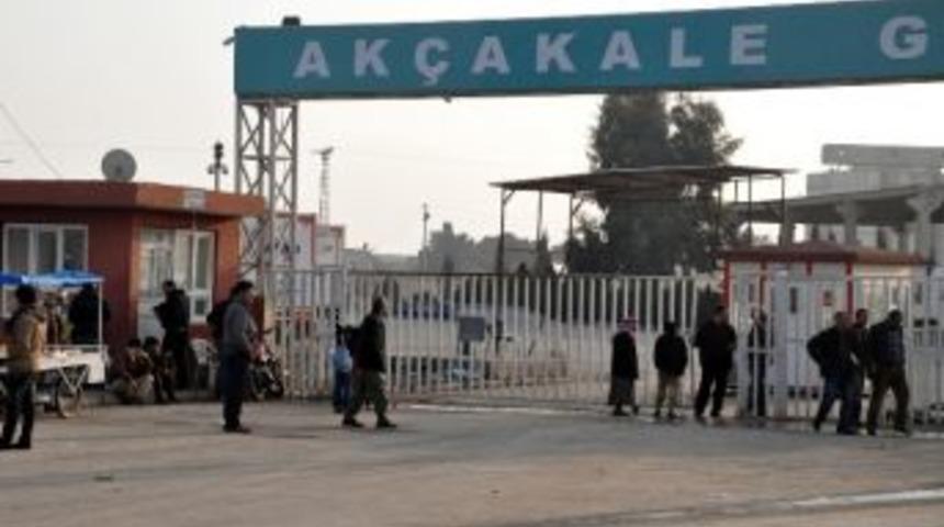 Ak&ccedil;akale Sınır Kapısı Ge&ccedil;işlere Kapalı