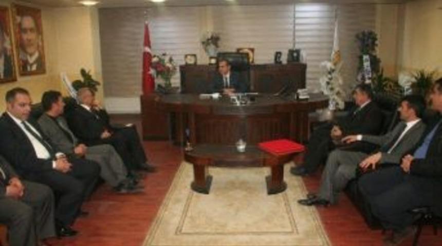 Ak Parti&rsquo;de Yetki Belgesi Teslim T&ouml;reni D&uuml;zenlendi