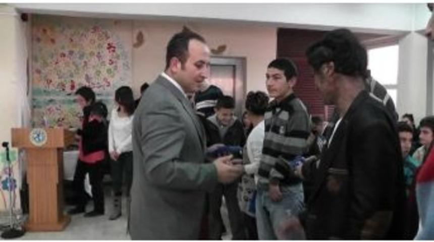 D&ouml;nemi Eğlenceyle Kapattılar