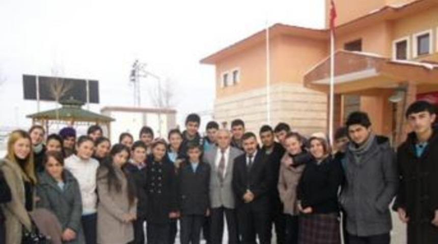 Arpa&ccedil;ay Anadolu Lisesi &Ouml;ğrencileri Egelsiz Yaşam Merkezi Ziyareti