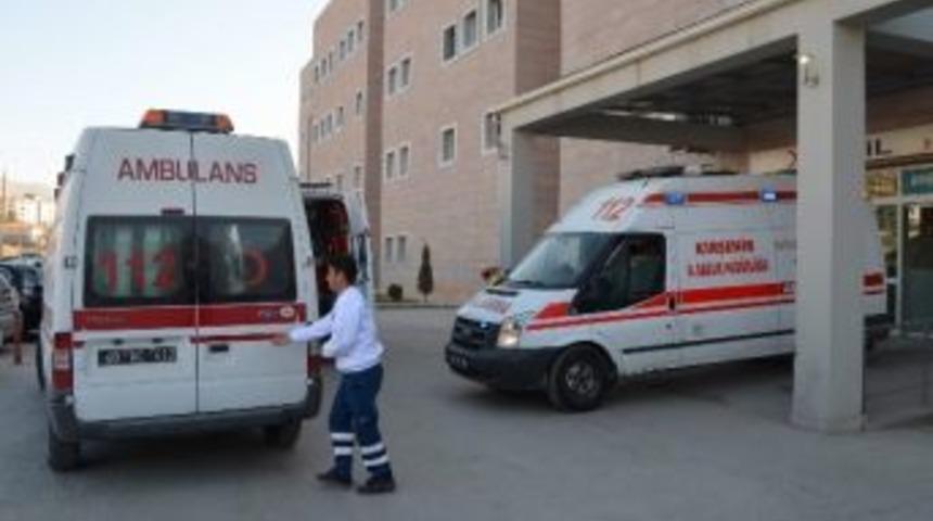 Kontrolden &Ccedil;ıkan Otomobil Takla Attı: 3 &Ouml;l&uuml;, 2 Yaralı