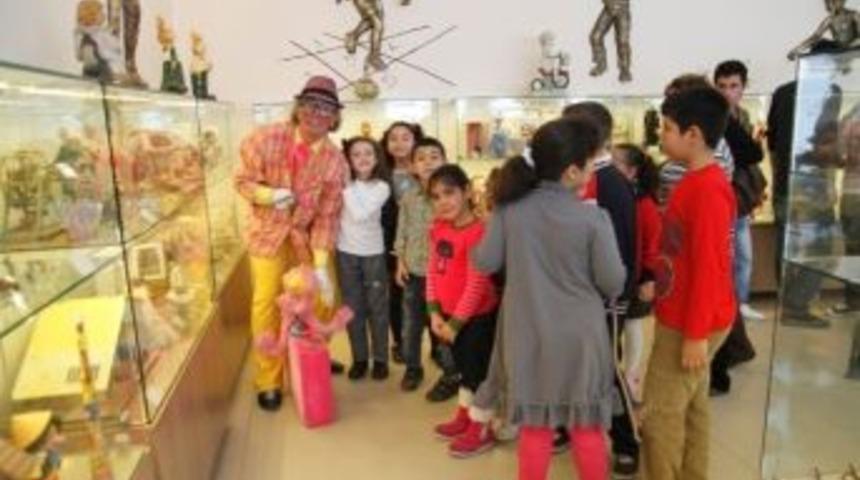 Yarı Yıl Tatilinde &Ccedil;ocuklar İ&ccedil;in Oyun Ve Oyuncak M&uuml;zesi