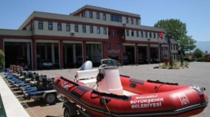 Kocaeli İtfaiyesi Filosunu Modern Ara&ccedil;larla G&uuml;&ccedil;lendiriyor