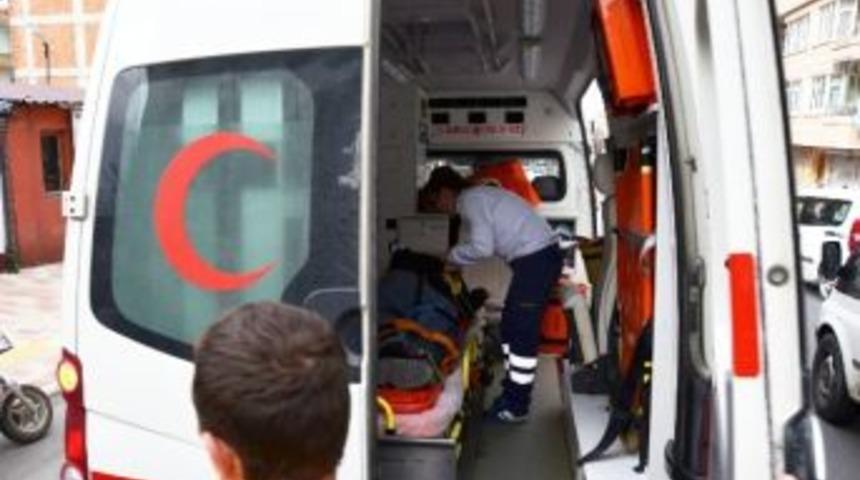 Minib&uuml;s&uuml;n &Ccedil;arptığı &Ccedil;ocuk Yaralandı