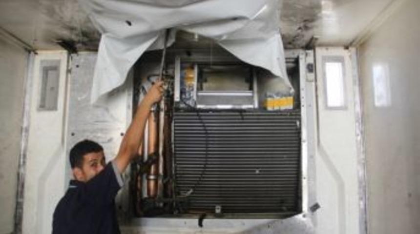 Habur&rsquo;da 496 Adet Ka&ccedil;ak Cep Telefonu Ele Ge&ccedil;irildi