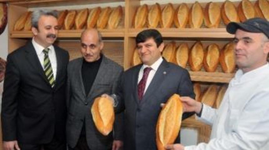 G&uuml;m&uuml;şhane&rsquo;de Ekmek İsraf Edilmiyor