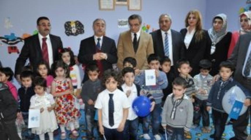 Recep Tayyip Erdoğan K&uuml;lt&uuml;r Merkezinde B&uuml;y&uuml;klerin Ve Miniklerin Karne Sevinci