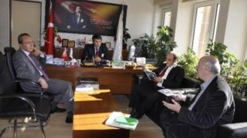 Yeşilay Cemiyeti Başkanı G&uuml;neş&rsquo;ten Kamu Hastaneleri Birliğine Ziyaret