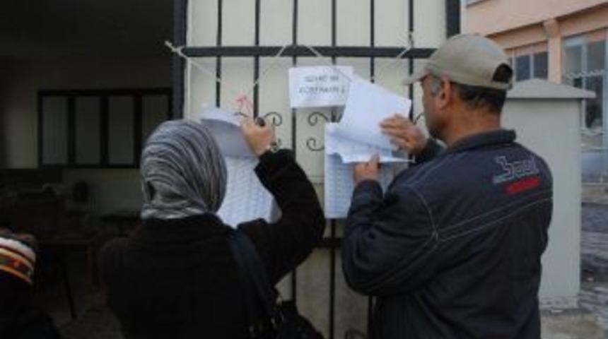 Se&ccedil;men Listesinin Adresi İnternet Oldu