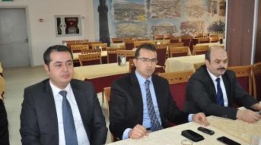 Vali Yardımcısı Arslantaş Hastane Personeliyle Kahvaltıda Buluştu