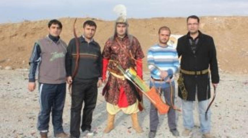 Madobit, &Uuml;yelerine Ok&ccedil;uluk Hakkında Uygulamalı Bilgi Verildi