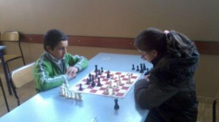 Ardahan&rsquo;da Okul Sporları Satran&ccedil; Turnuvası D&uuml;zenlendi