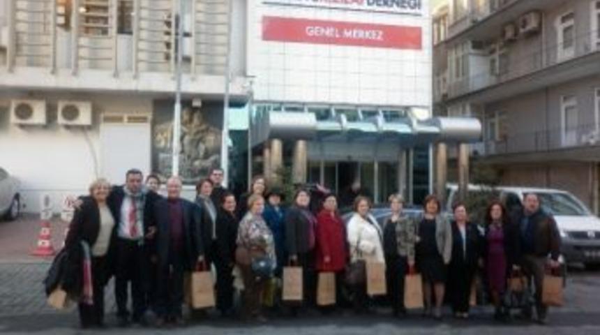 Urla Kızılay Şubesi Ankara&rsquo;da Ziyaretlerde Bulundu