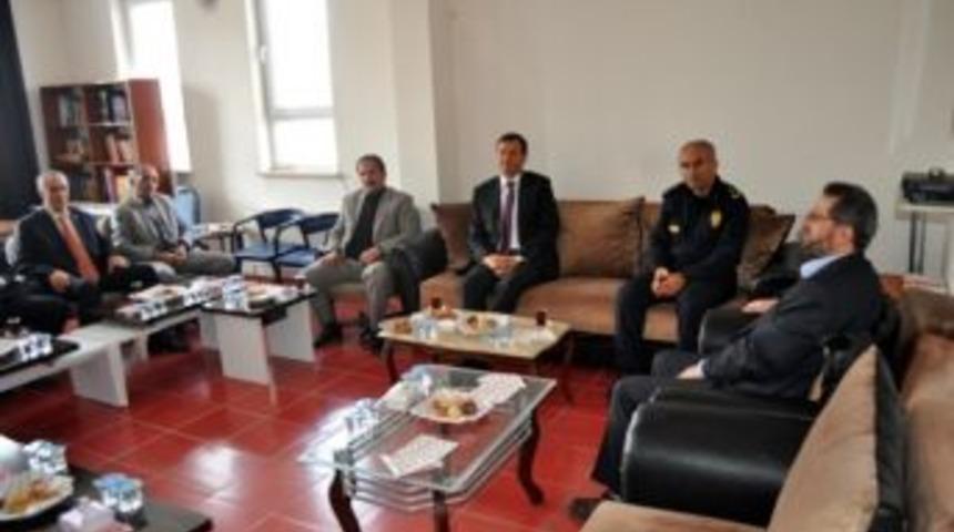 Bitlis Emniyet M&uuml;d&uuml;r&uuml;&rsquo;nden Adilcevaz&rsquo;a Ziyaret