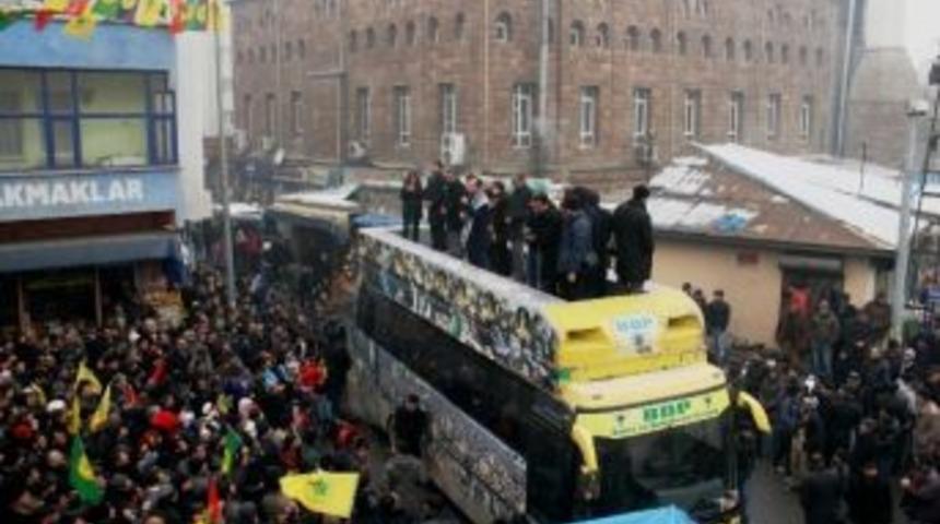 Tahliye Edilen Bdp&rsquo;li Vekiller Iğdır&rsquo;da