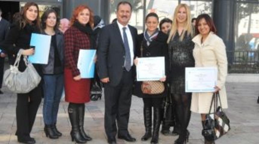 Kadın Girişimci Y&ouml;netici Okulu Denizli&rsquo;de Mezunlarını Verdi