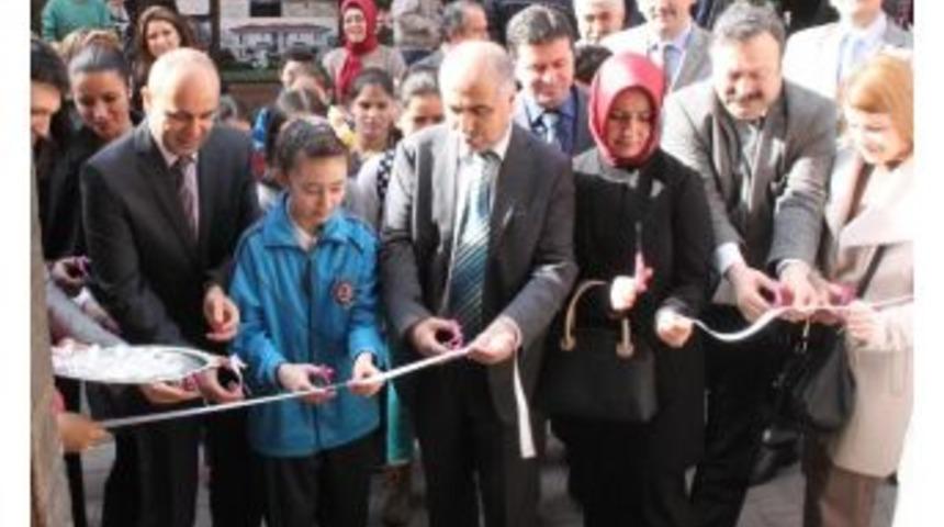 Giresun&rsquo;da &rdquo;&ccedil;ocuk G&ouml;z&uuml; İle &Ccedil;ocuk Hakları&rdquo; Resim Sergisi A&ccedil;ıldı