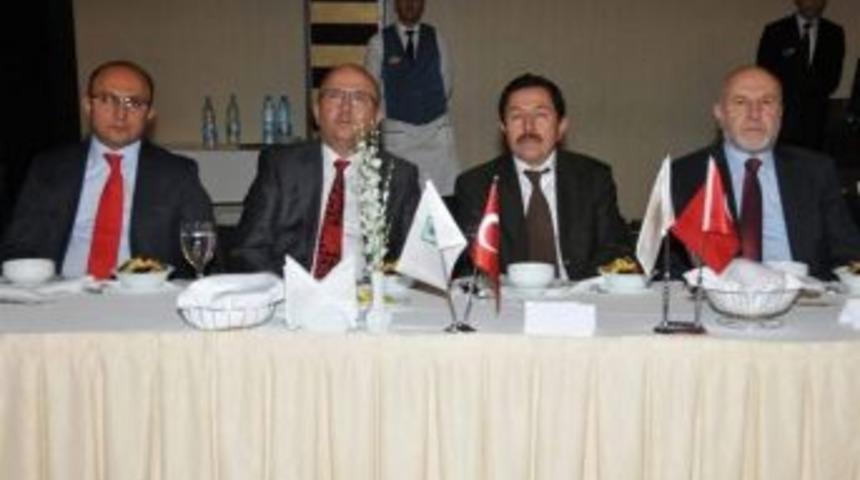 Afyonkarahisar&rsquo;da "atık Deyip De Ge&ccedil;ersen Kuruyacak, Sahip &Ccedil;ıkarsan Yeşerecek Bu Topraklar" Projesi Sona Erdi