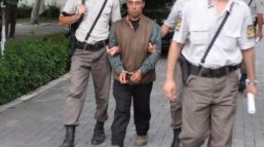 &Ccedil;ocuğunu Emzirirken &Ouml;ld&uuml;r&uuml;len Kadının Eski Eşine M&uuml;ebbet