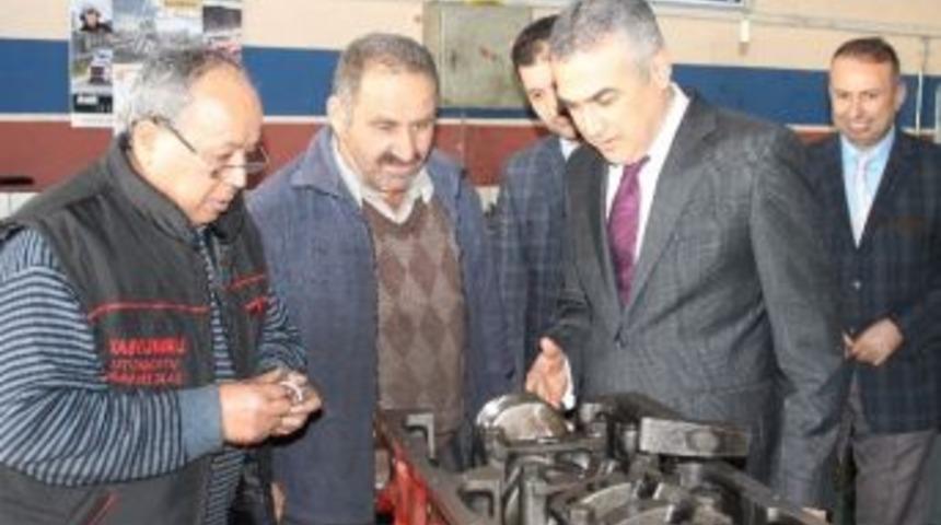 Ak Parti&rsquo;li Savaş, Sanayi Esnafıyla Bir Araya Geldi