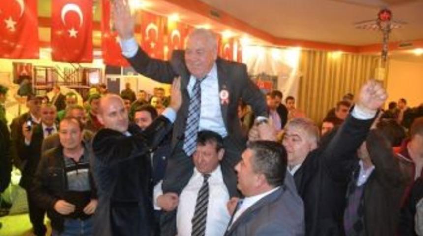 &Ccedil;orlu Şof&ouml;rler Ve Otomobilciler Esnaf Odası Başkanlık Se&ccedil;iminde 'bor&ccedil;' Gerginliği