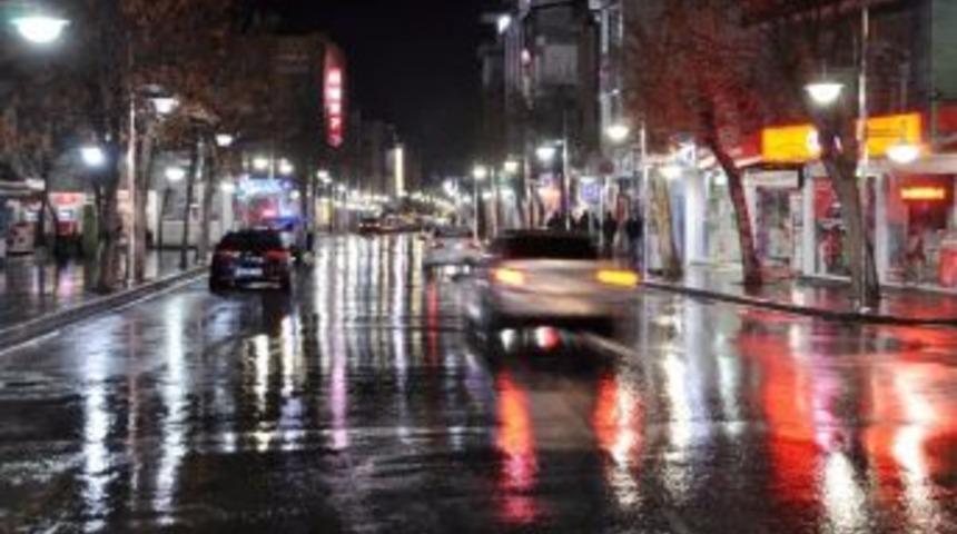 Aksaray'da Beklenen Yağmur D&uuml;şt&uuml;