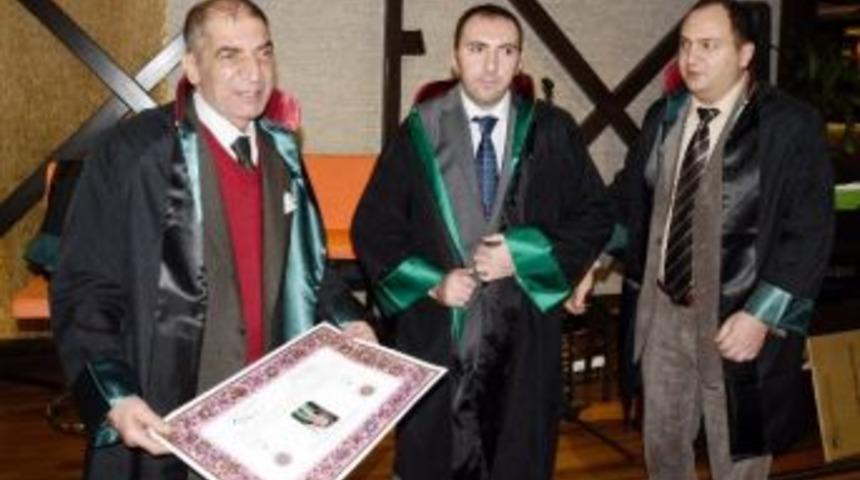 Erzurum Barosu&rsquo;nda Stajını Tamamlayan Dumlu Ve Karbuga, Yemin Ederek C&uuml;bbe Giydi