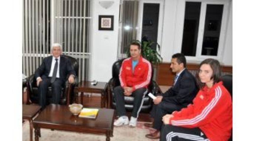 Şampiyon Sporcudan Vali Koca&rsquo;ya Ziyaret