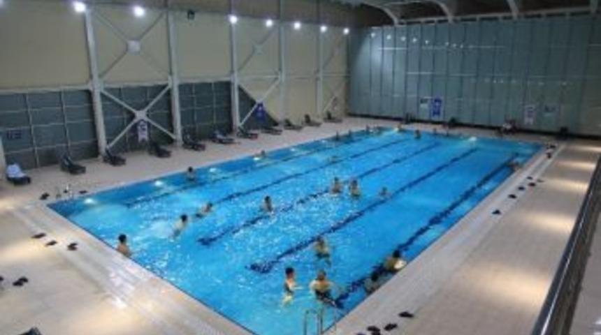 Akkent Spor K&ouml;y&uuml; Y&uuml;zme Havuzu Hizmete Girdi