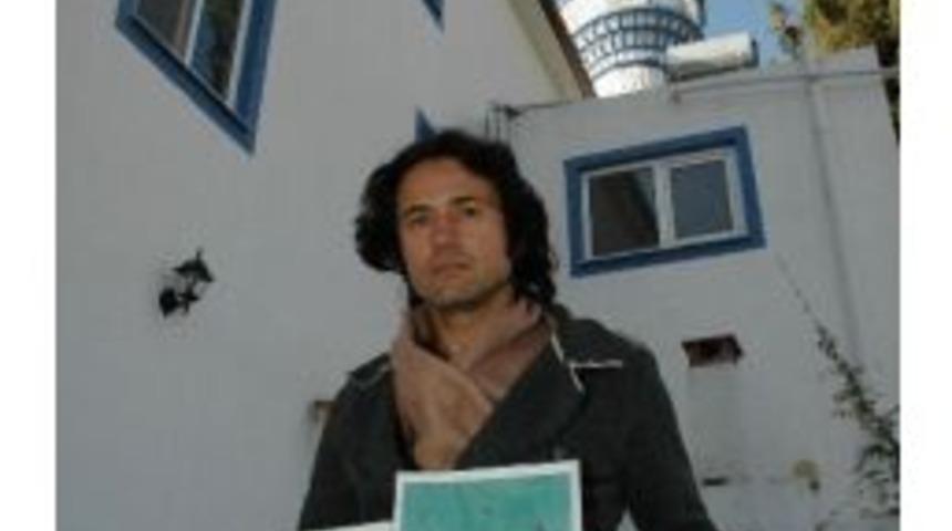 Rock&ccedil;ı İmam New York Yolcusu