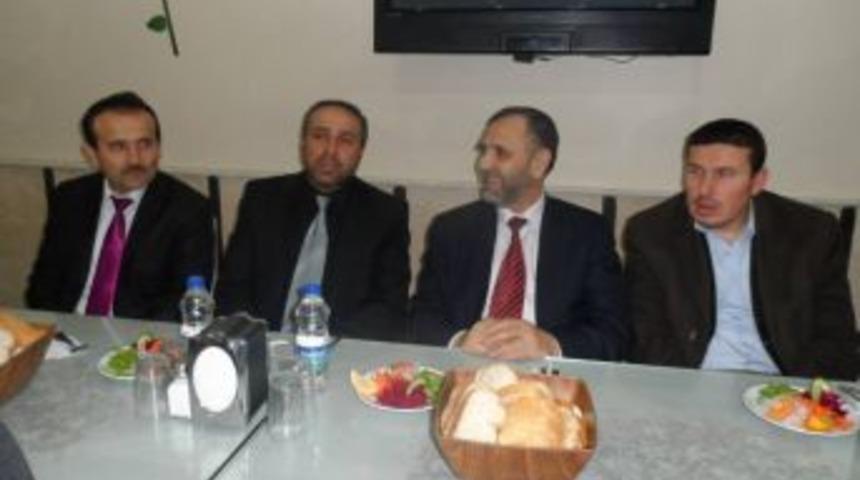 M&uuml;ft&uuml;l&uuml;kten ayrılan personele veda yemeği verildi