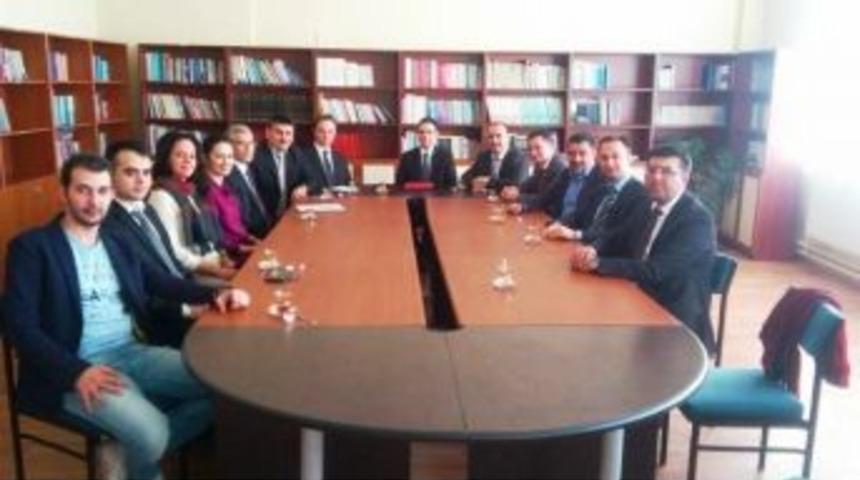 Rekt&ouml;r Yardımcısı Erarslan Hisarcık Myo&rsquo;nu Ziyaret Etti