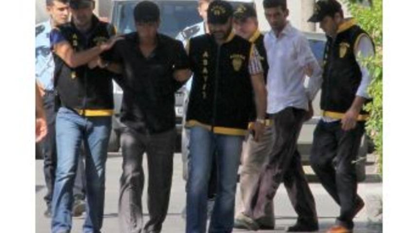 Pişman Olduğunu S&ouml;yleyen Gasp&ccedil;ılar Tahliye Oldu