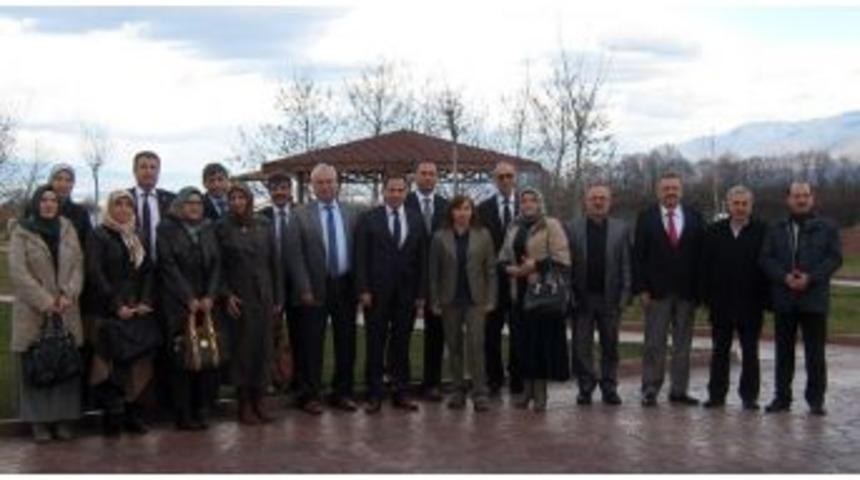 Sosyal Hizmet Uygulamalarının Tanıtım Bilgilendirme Toplantıları D&uuml;zenlenmeye Devam Ediyor