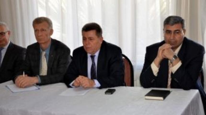 Gen&ccedil;lik Hizmetleri Ve Spor M&uuml;d&uuml;rleri 2013&rsquo;&uuml; Değerlendirdi