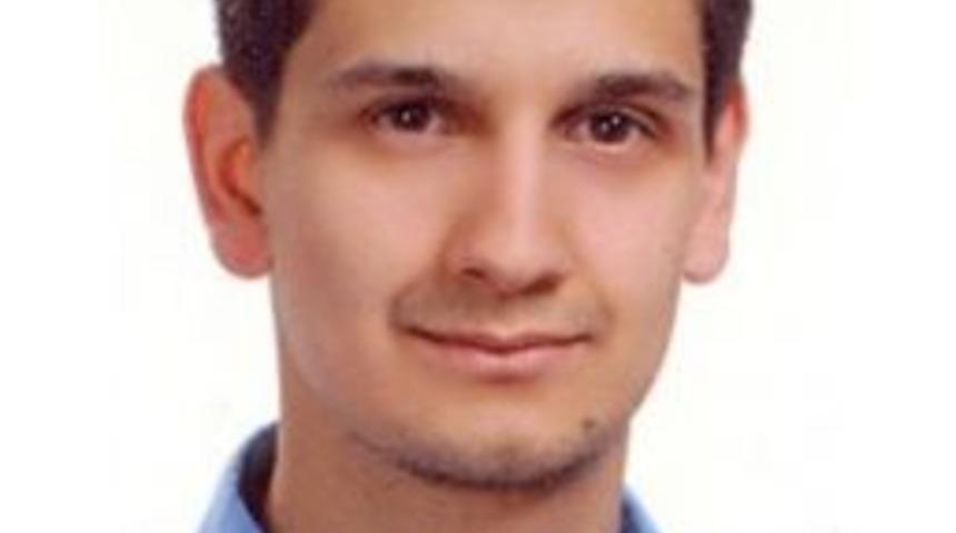 Profes&ouml;r, Kazada &Ouml;len Eşinin Cenazesini Bursa'ya Getirirken Kaza Yaptı