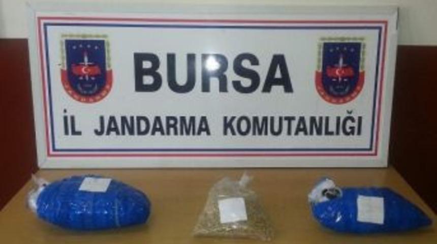 Ş&uuml;pheli Otob&uuml;sten Uyuşturucu &Ccedil;ıktı