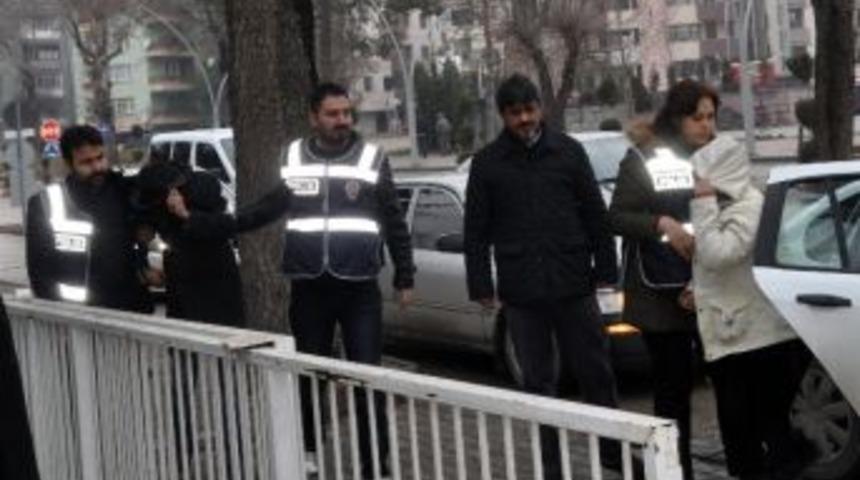 Kayıp Kızlar Fuhuş Operasyonunda Bulundu