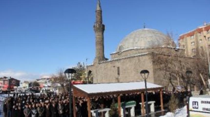 Tiryaki Son Yolculuğuna Uğurlandı